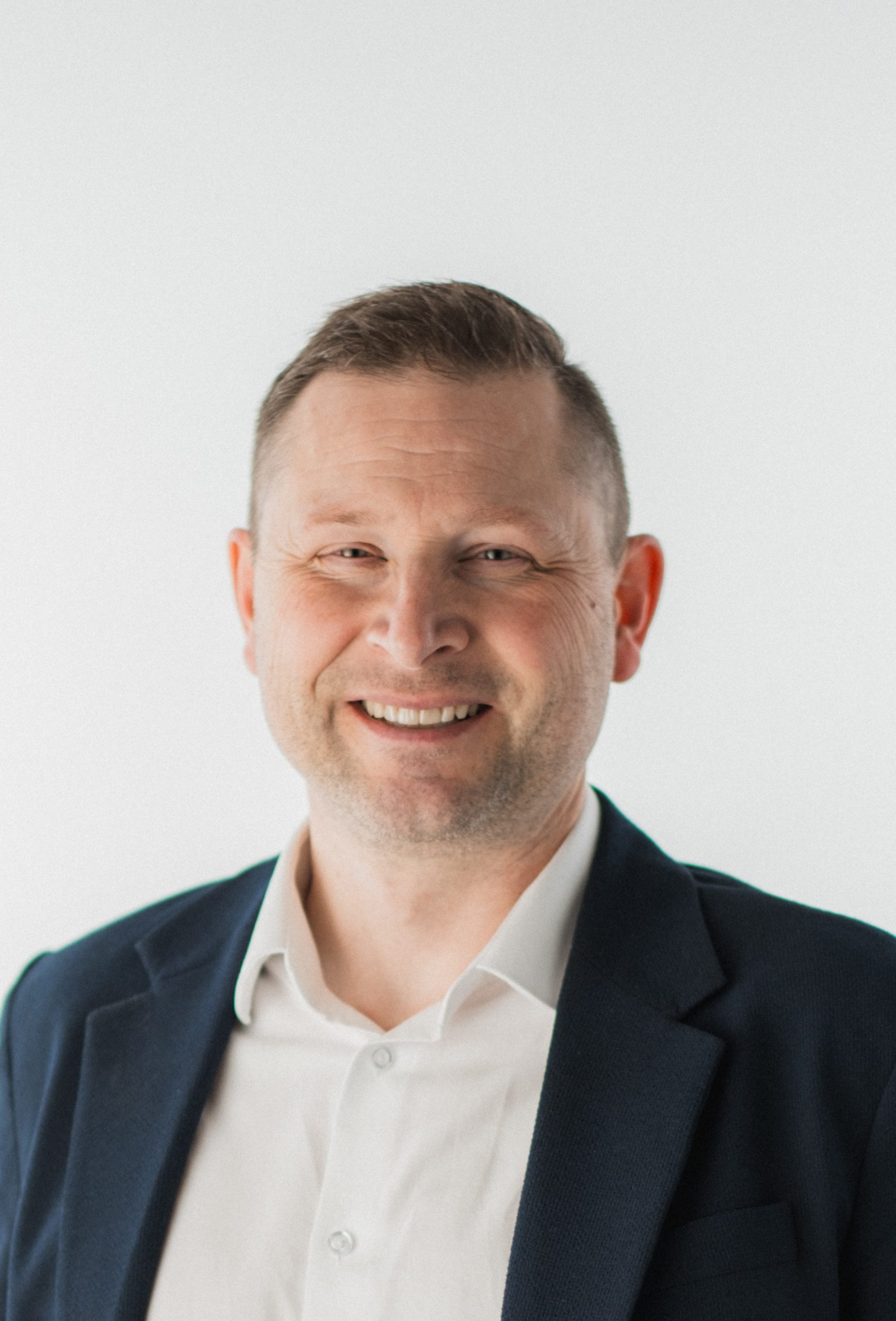 Portrait of Nic Thiessen